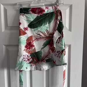 Cute Tropical Floral Asymmetrical Skirt/cover up! 15 1/2 inch wide